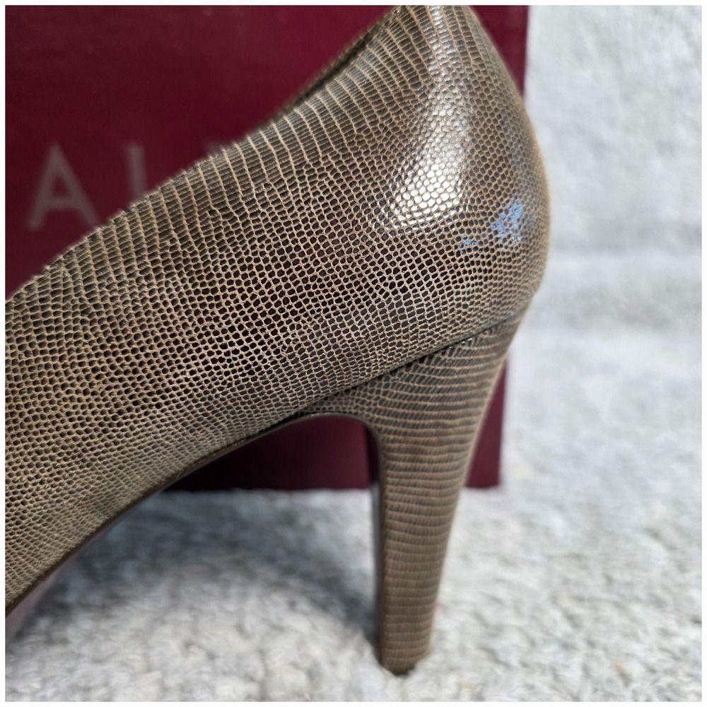 Amalfi Taupe Textured Heels - Picture 4 of 9